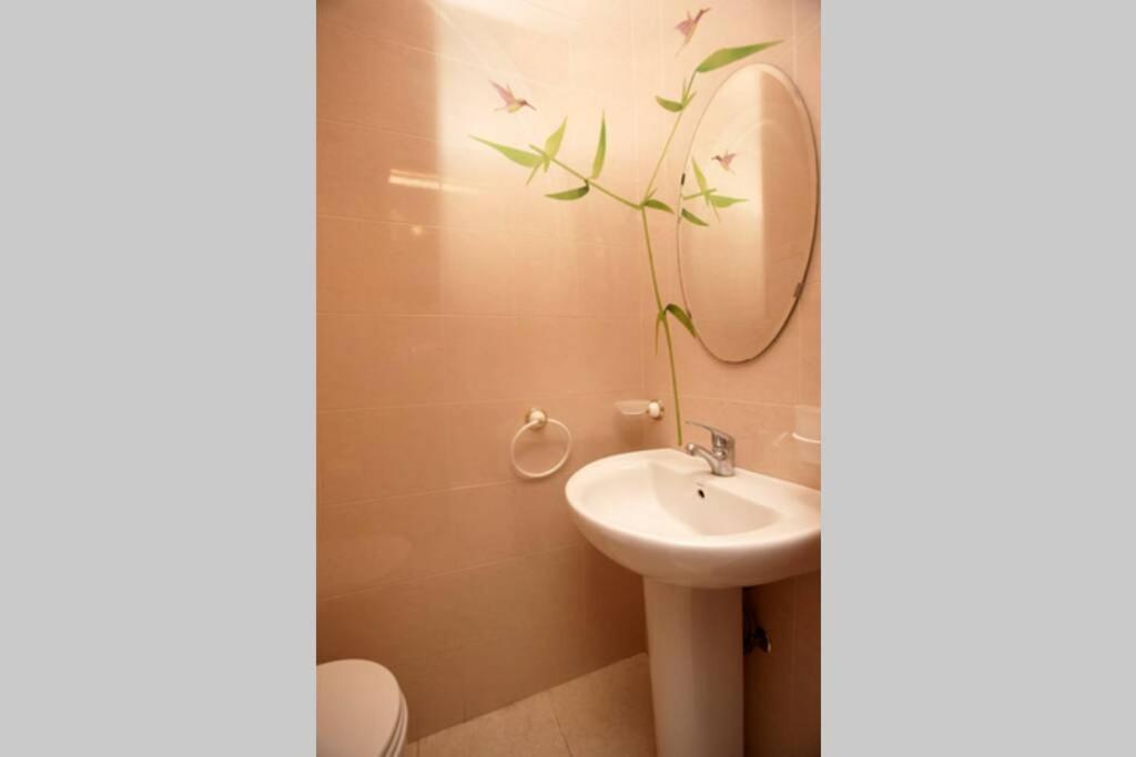 Apartamento Barrio Alfalfa Apartman Sevilla Kültér fotó